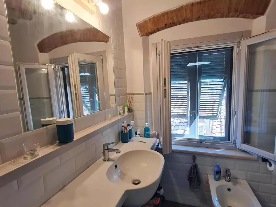 Immagine 21 di Appartamento in vendita  a Campiglia Marittima