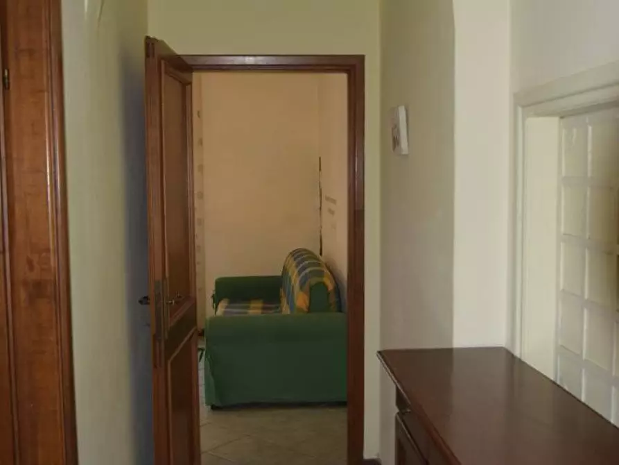 Immagine 3 di Appartamento in affitto  a Massa