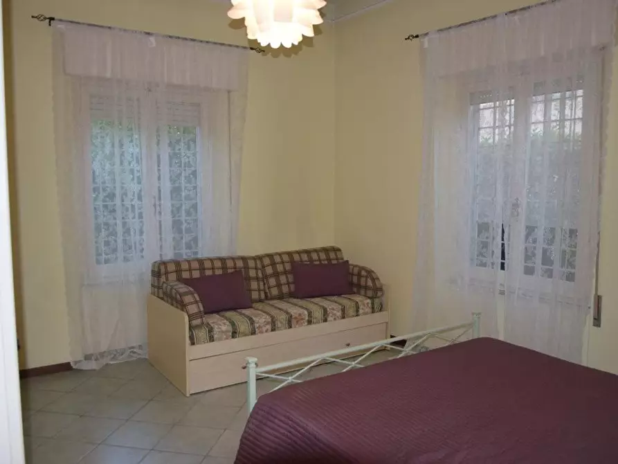 Immagine 8 di Appartamento in affitto  a Massa