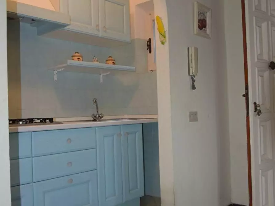 Immagine 4 di Appartamento in affitto  a Massa