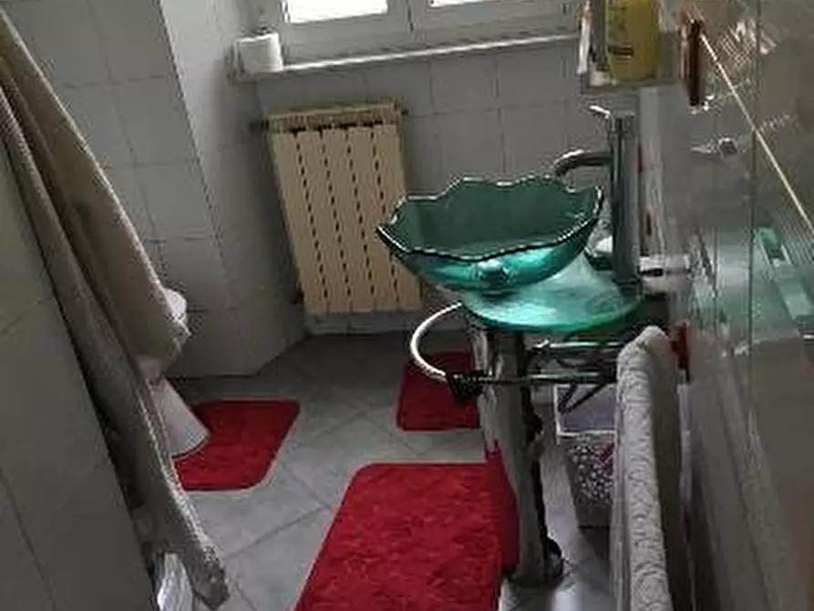 Immagine 4 di Appartamento in vendita  a Livorno