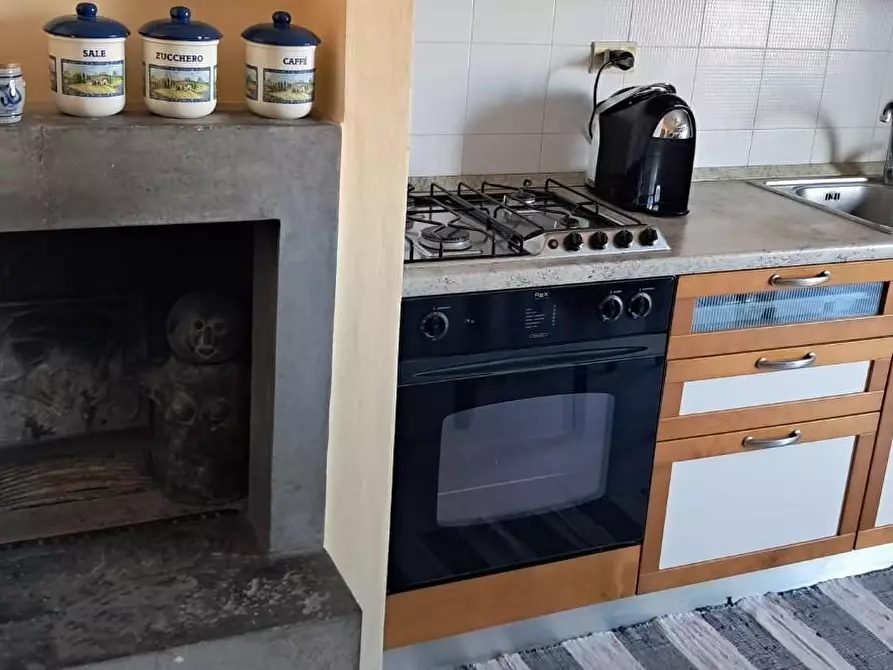 Immagine 4 di Appartamento in vendita  a Cecina