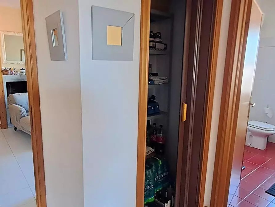 Immagine 6 di Appartamento in vendita  a Cecina