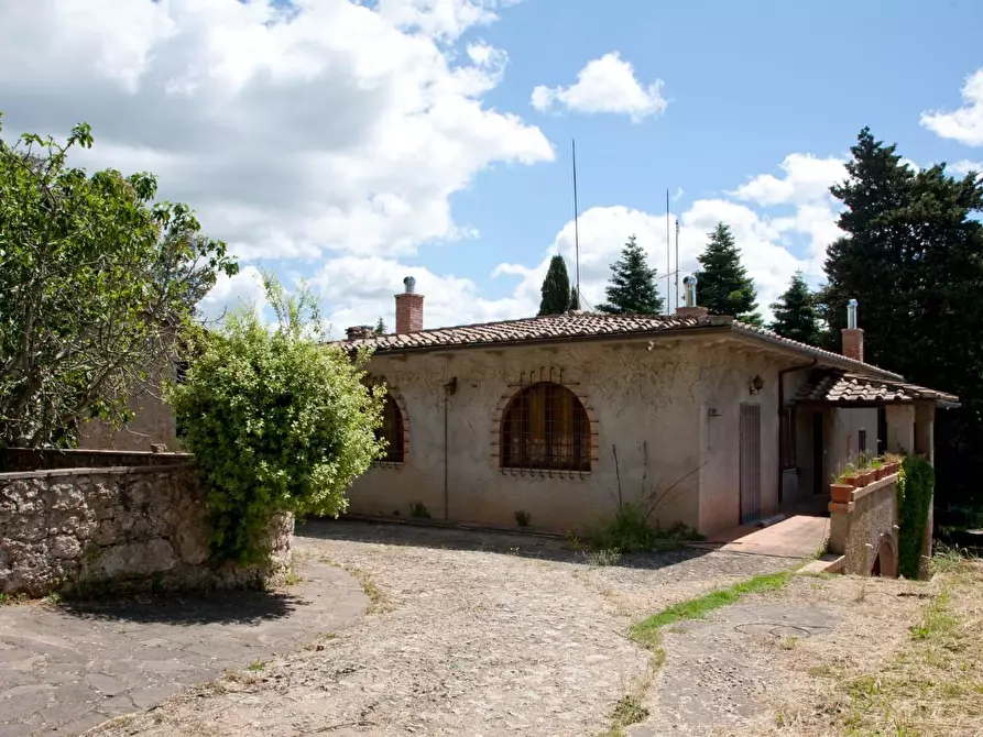 Immagine 7 di Casa colonica in vendita  a Sovicille