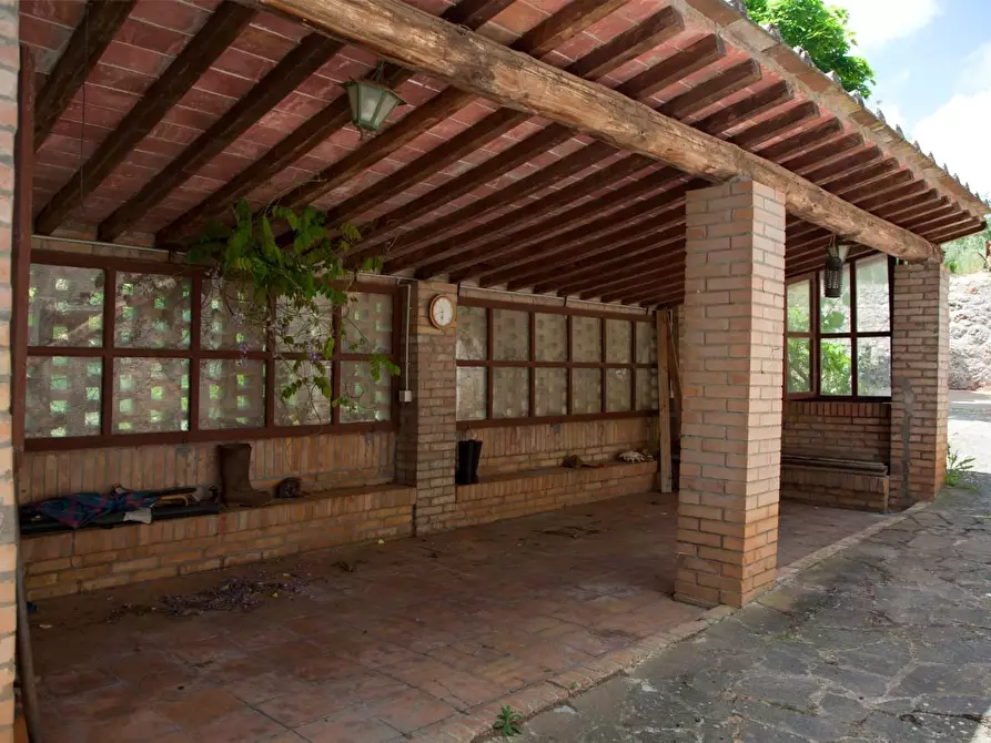 Immagine 12 di Casa colonica in vendita  a Sovicille