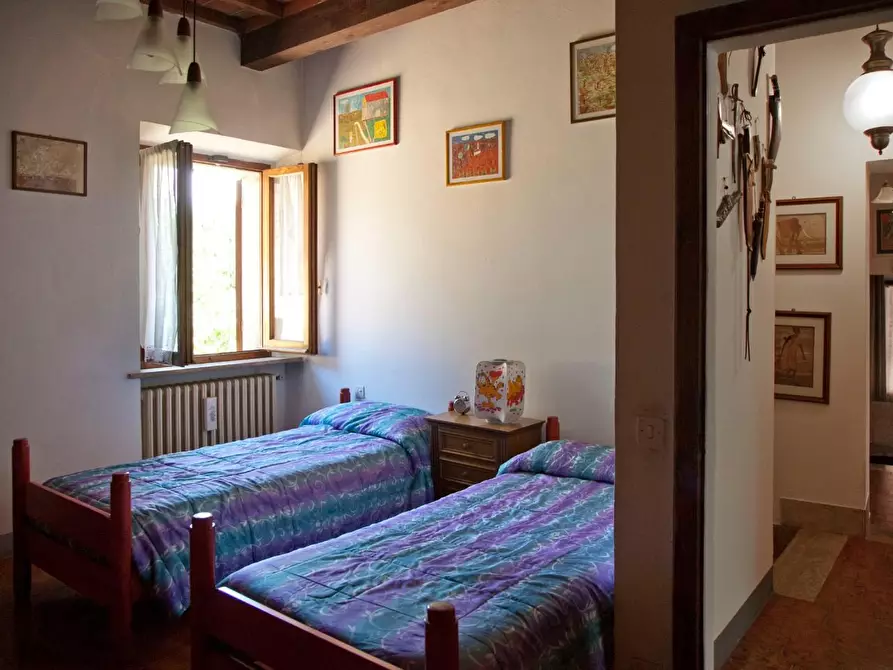 Immagine 21 di Casa colonica in vendita  a Sovicille