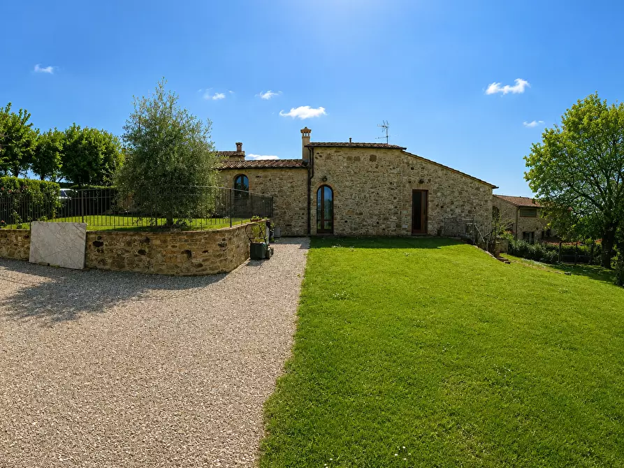 Immagine 6 di Rustico / casale in vendita  a Colle Di Val D'elsa