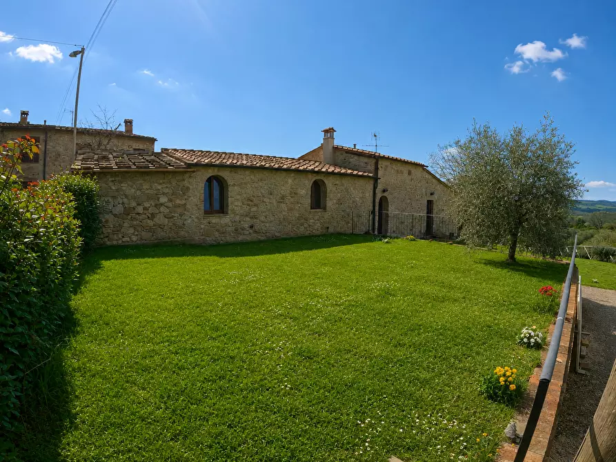 Immagine 4 di Rustico / casale in vendita  a Colle Di Val D'elsa