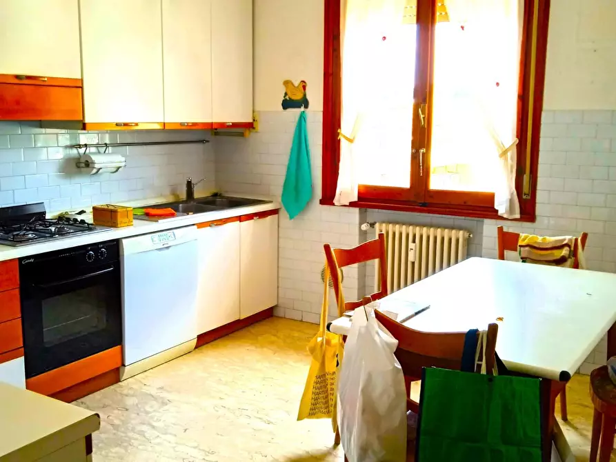 Immagine 9 di Appartamento in vendita  a Colle Di Val D'elsa