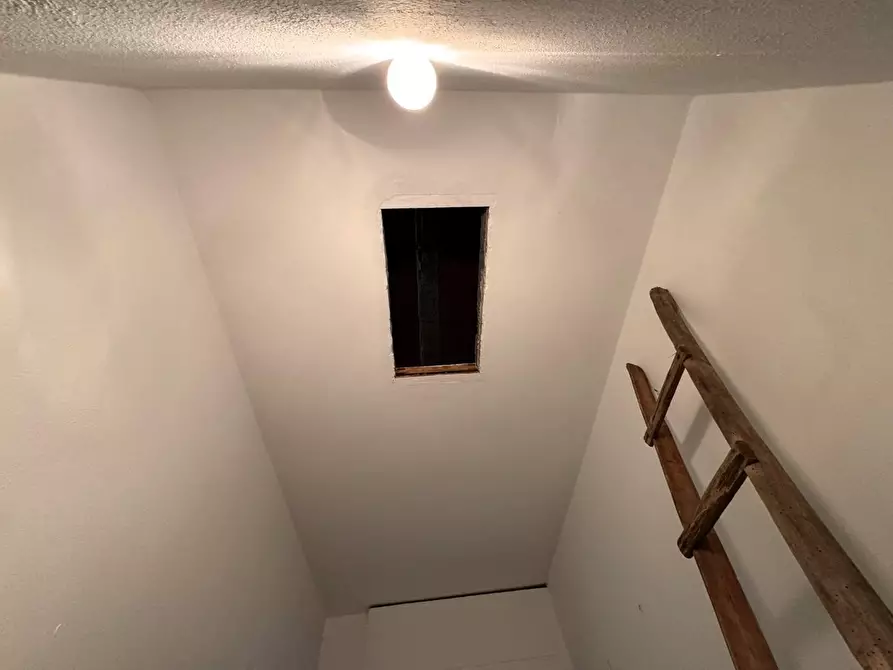Immagine 15 di Casa indipendente in vendita  a Casole D'elsa