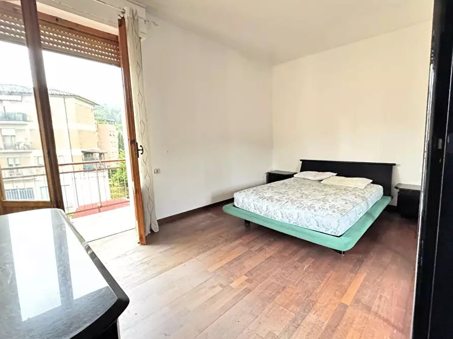 Immagine 1 di Appartamento in vendita  a Poggibonsi