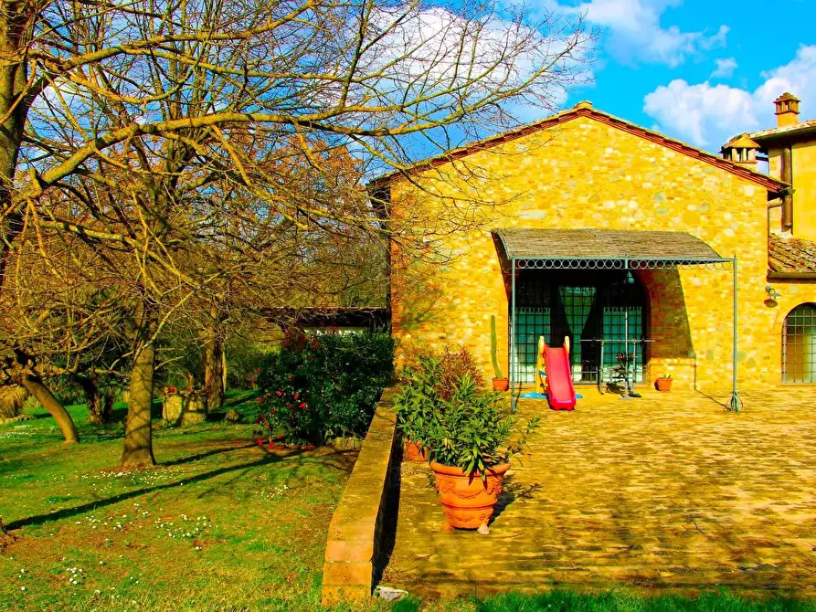 Immagine 5 di Rustico / casale in vendita  a Poggibonsi