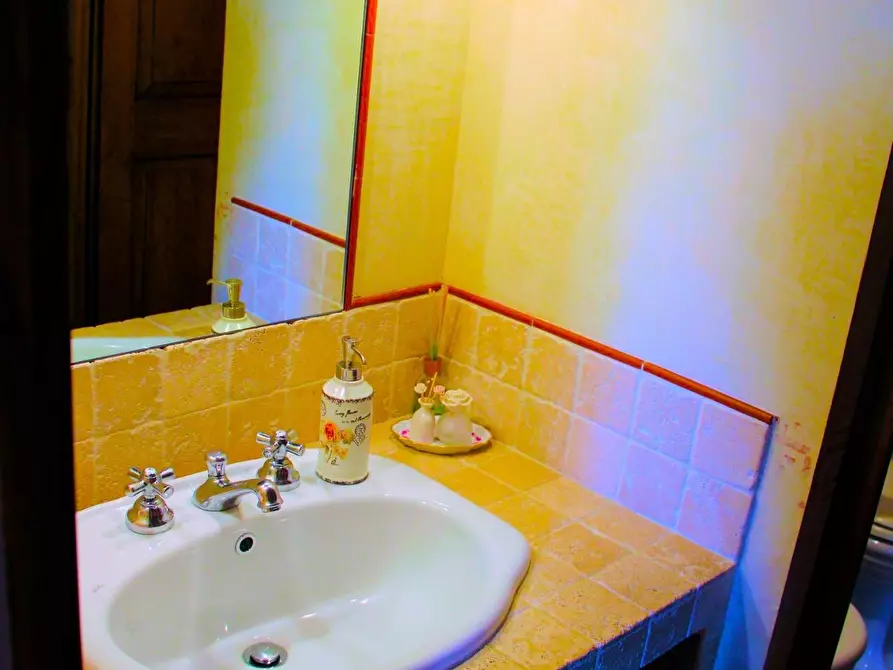 Immagine 15 di Rustico / casale in vendita  a Poggibonsi