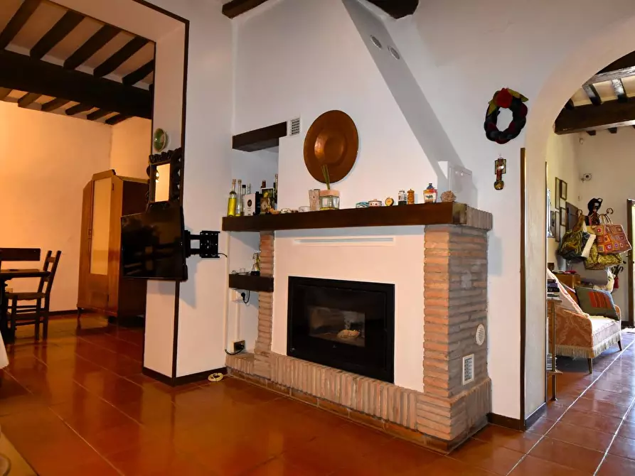 Immagine 41 di Casa colonica in vendita  a Monterchi