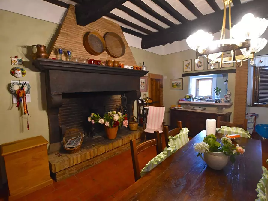 Immagine 47 di Casa colonica in vendita  a Monterchi