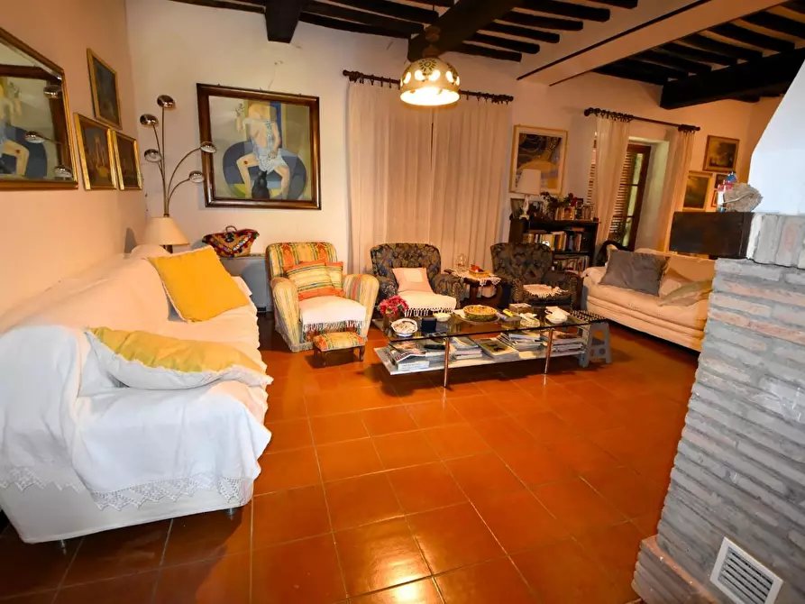 Immagine 37 di Casa colonica in vendita  a Monterchi