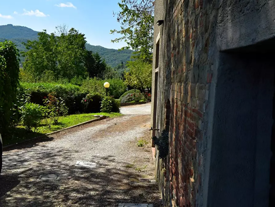 Immagine 9 di Casa colonica in vendita  a Monterchi
