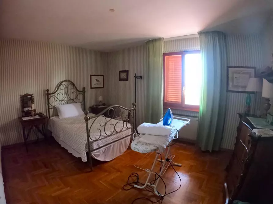 Immagine 12 di Villa in vendita  a Casole D'elsa