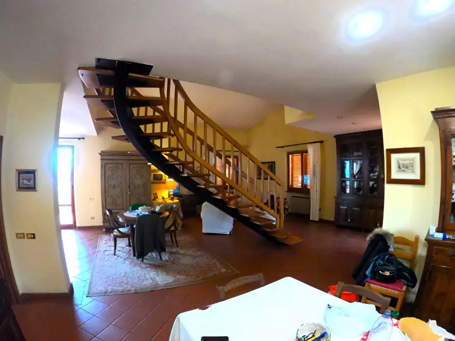 Immagine 5 di Villa in vendita  a Casole D'elsa