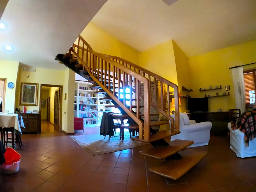 Immagine 4 di Villa in vendita  a Casole D'elsa