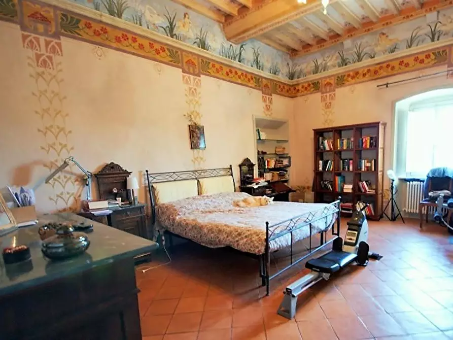 Immagine 10 di Appartamento in vendita  a Colle Di Val D'elsa