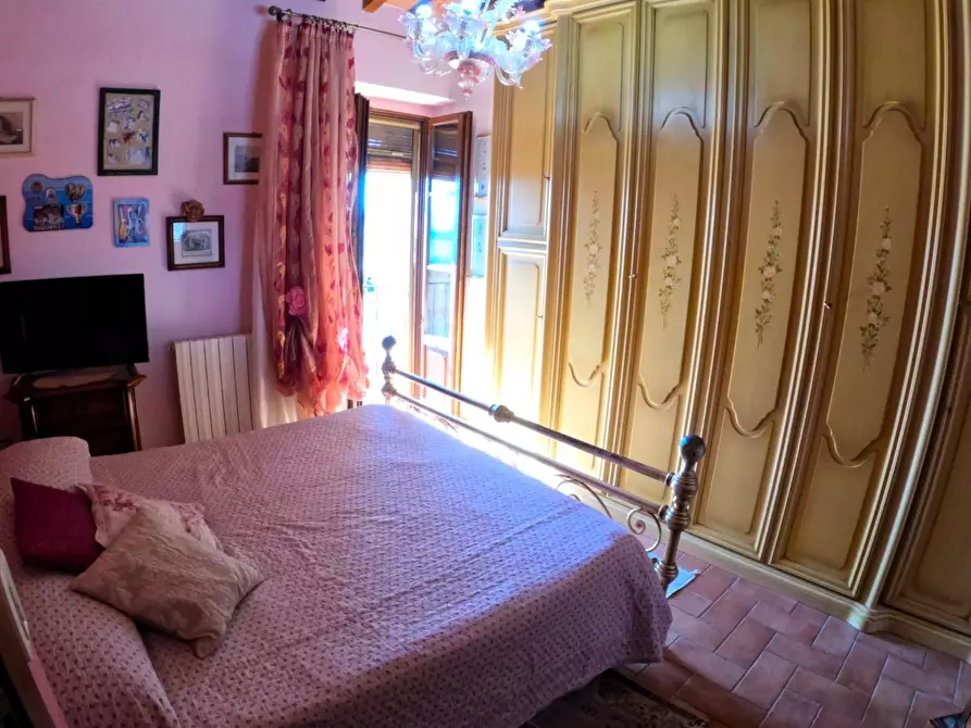 Immagine 13 di Porzione di casa in vendita  a Casole D'elsa