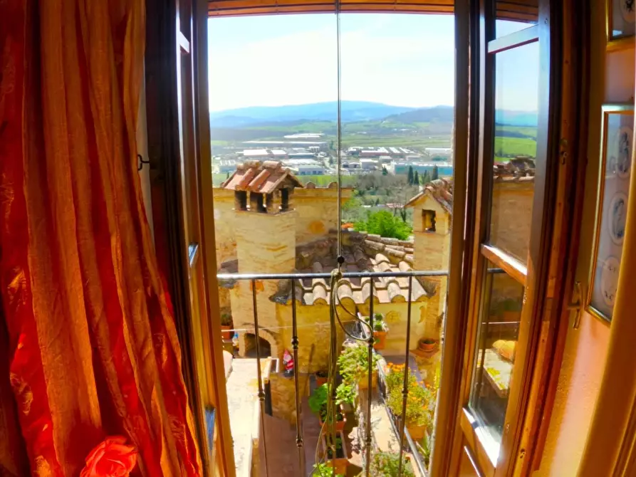 Immagine 15 di Porzione di casa in vendita  a Casole D'elsa