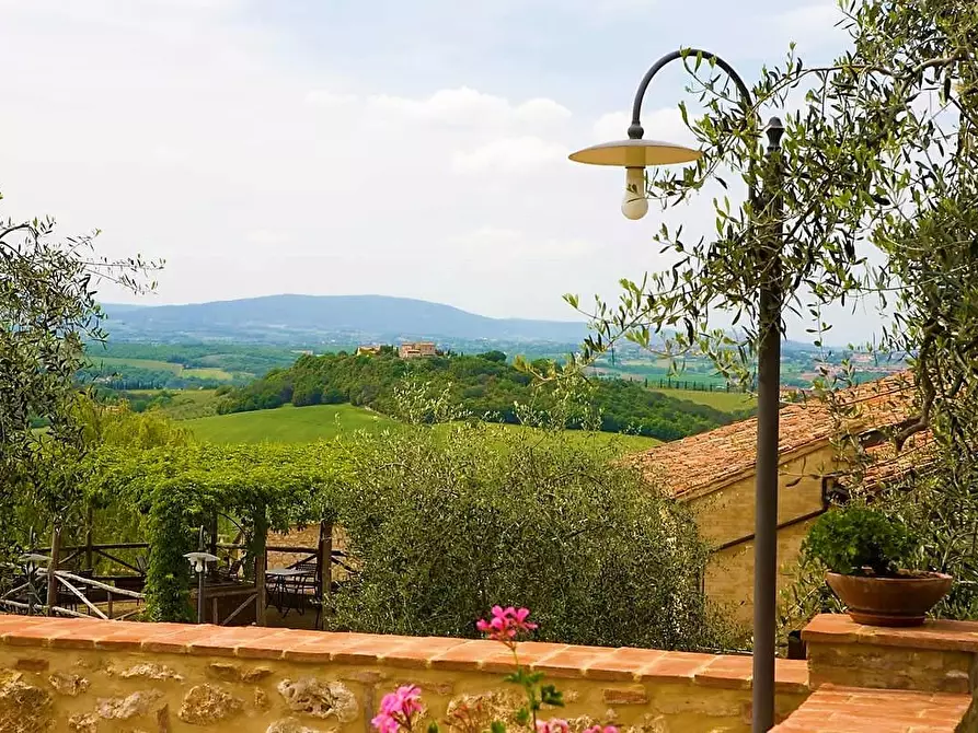 Immagine 23 di Casa colonica in vendita  a Monteriggioni