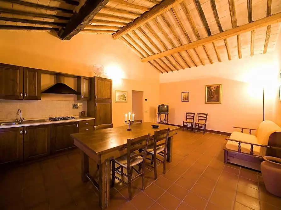 Immagine 21 di Casa colonica in vendita  a Monteriggioni