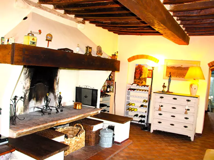 Immagine 5 di Rustico / casale in vendita  a Casole D'elsa