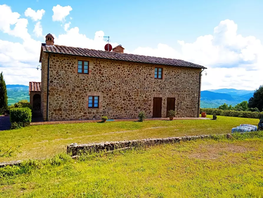 Immagine 3 di Casa colonica in vendita  a Volterra