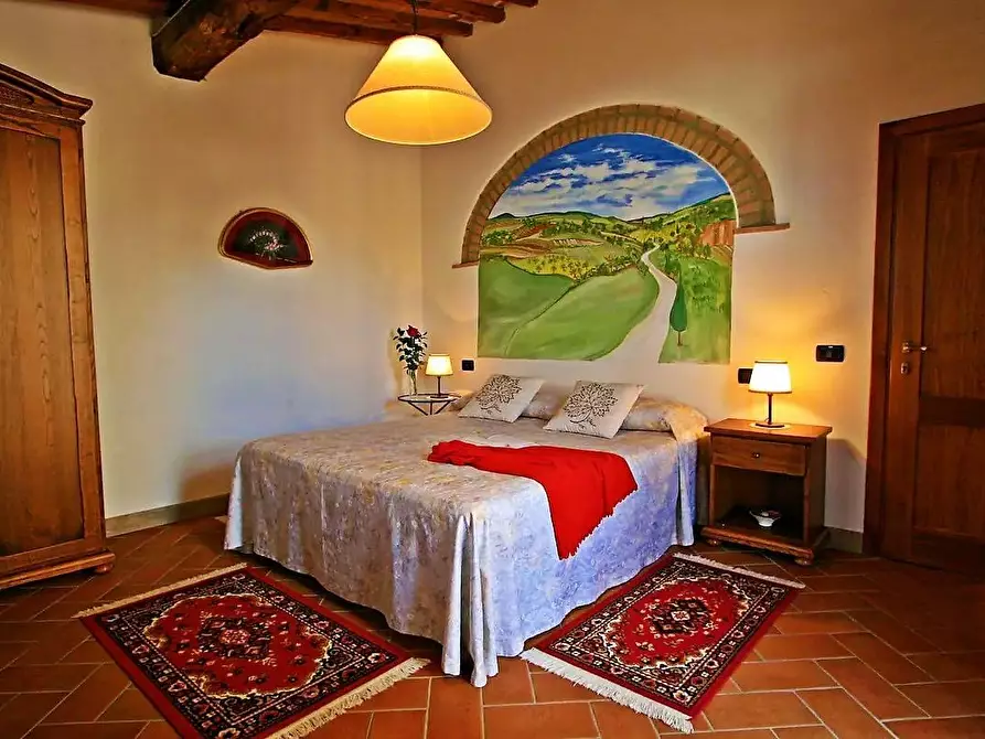 Immagine 24 di Casa colonica in vendita  a Volterra