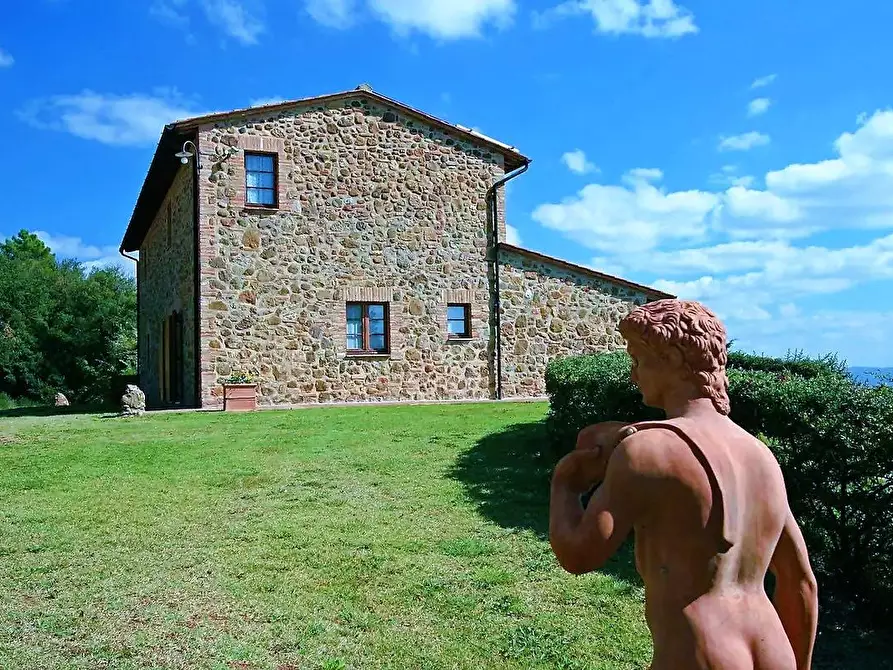 Immagine 5 di Casa colonica in vendita  a Volterra