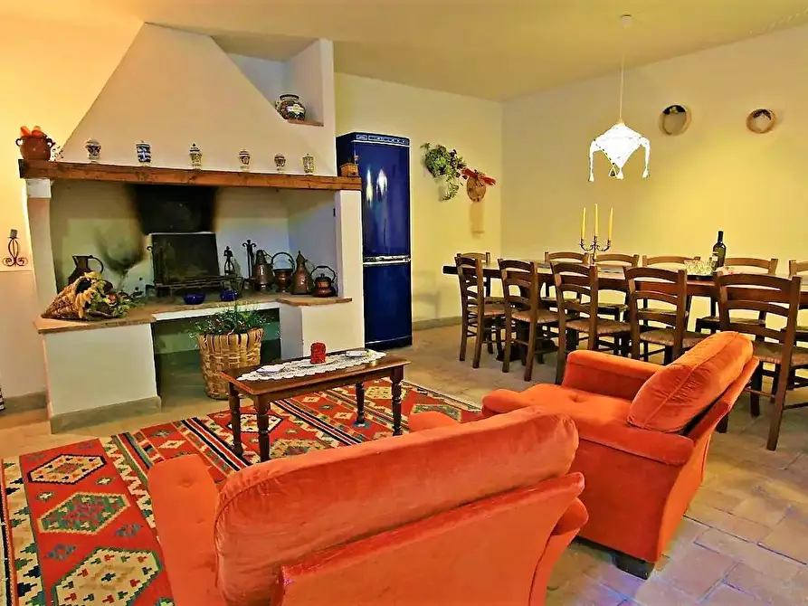 Immagine 21 di Casa colonica in vendita  a Volterra