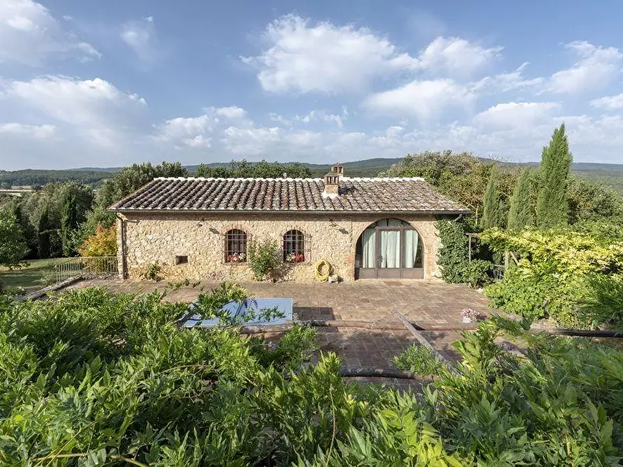 Immagine 2 di Casa colonica in vendita  a Casole D'elsa