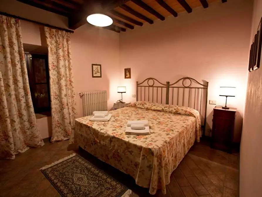 Immagine 21 di Casa colonica in vendita  a Casole D'elsa