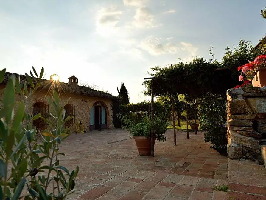Immagine 11 di Casa colonica in vendita  a Casole D'elsa