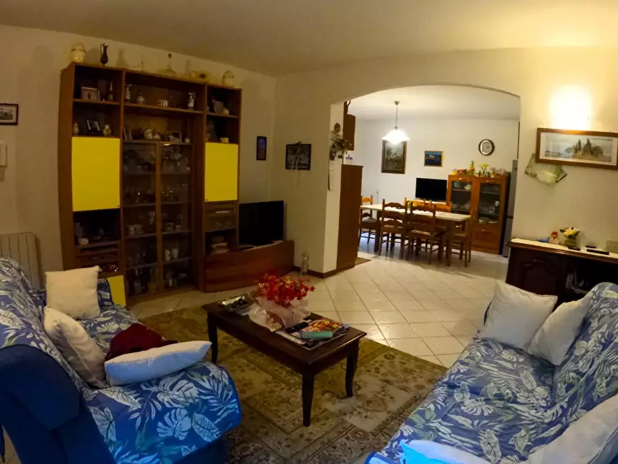 Immagine 5 di Appartamento in vendita  a Colle Di Val D'elsa