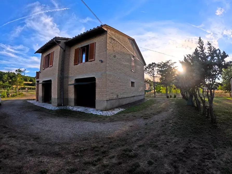 Immagine 1 di Casa indipendente in vendita  a Colle Di Val D'elsa