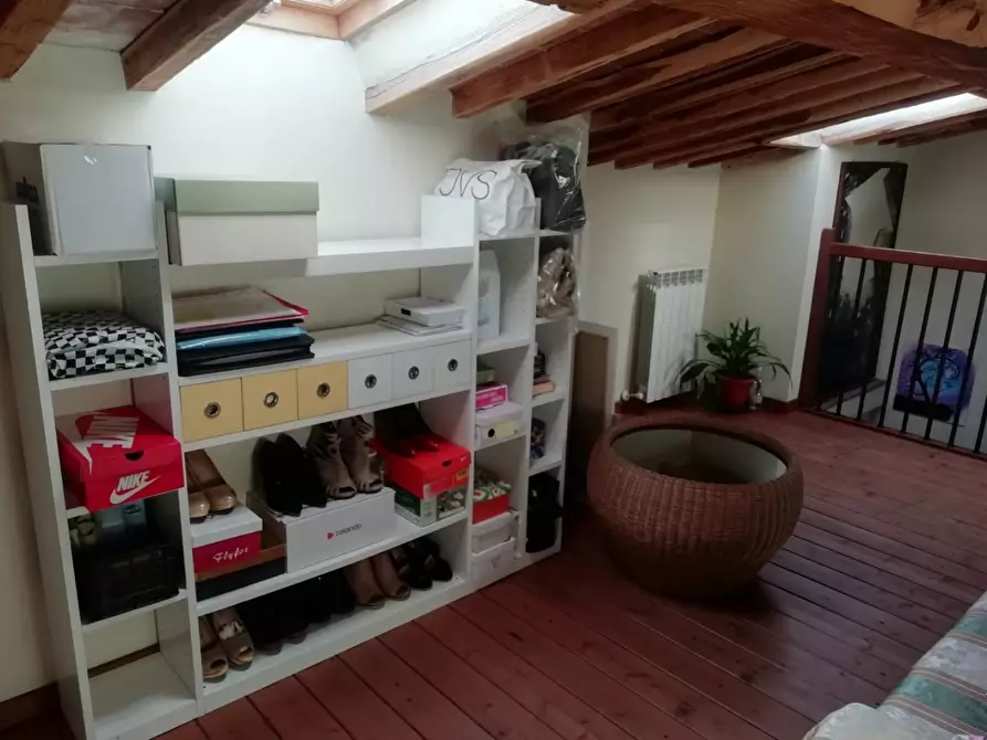 Immagine 17 di Porzione di casa in vendita  a Casole D'elsa