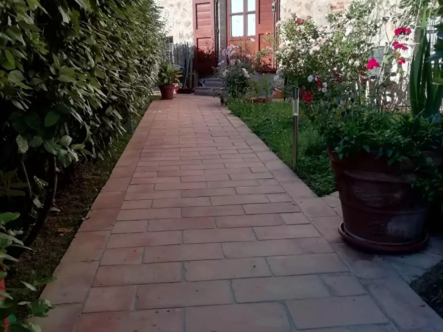 Immagine 33 di Porzione di casa in vendita  a Casole D'elsa