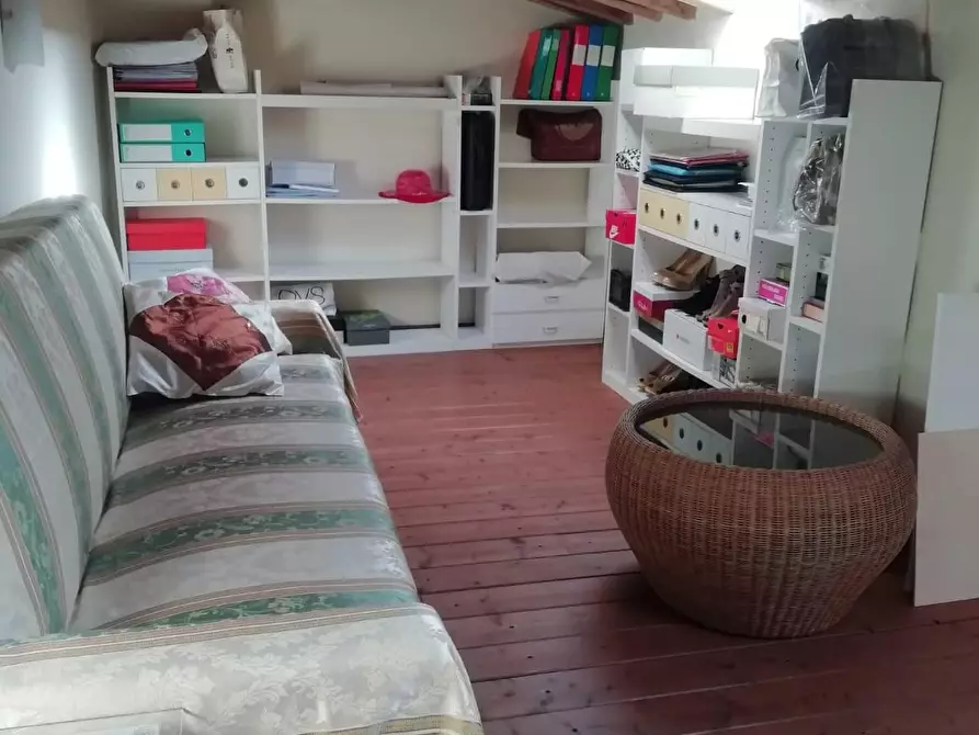 Immagine 18 di Porzione di casa in vendita  a Casole D'elsa