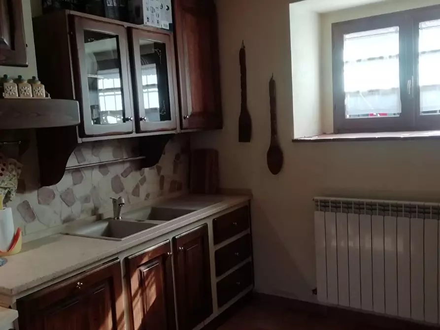 Immagine 10 di Porzione di casa in vendita  a Casole D'elsa
