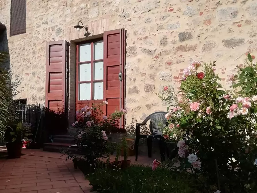 Immagine 15 di Porzione di casa in vendita  a Casole D'elsa