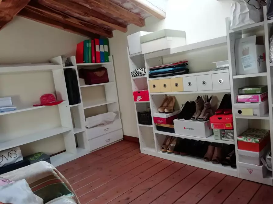 Immagine 25 di Porzione di casa in vendita  a Casole D'elsa