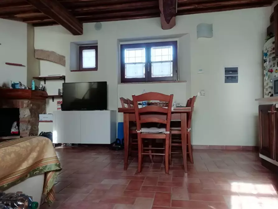 Immagine 11 di Porzione di casa in vendita  a Casole D'elsa