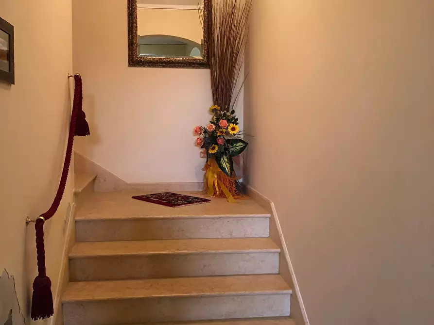 Immagine 14 di Villa in vendita  a San Miniato