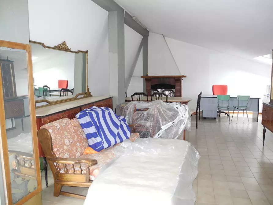 Immagine 11 di Appartamento in vendita  a Vinci