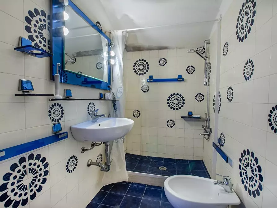 Immagine 26 di Appartamento in vendita  a Siena