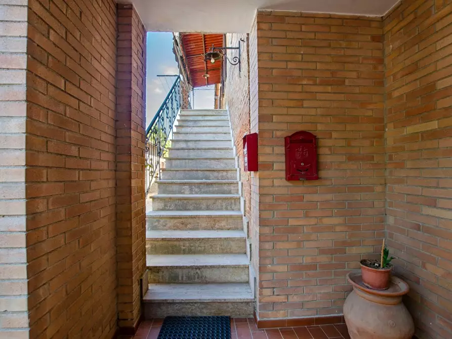 Immagine 3 di Appartamento in vendita  a Siena